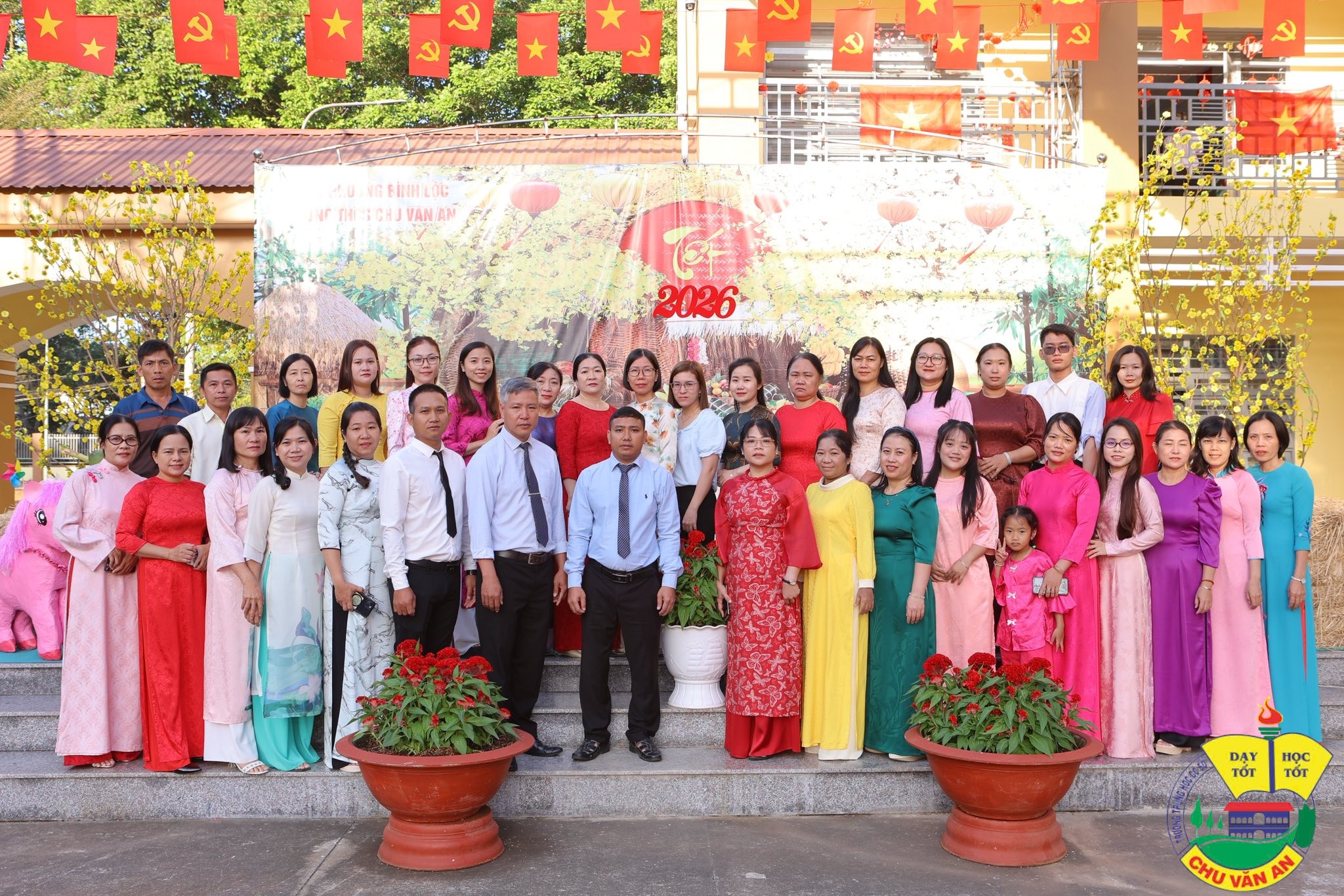 HƯỞNG ỨNG NGÀY QUỐC TẾ PHỤ NỮ 8/3 & TUẦN LỄ ÁO DÀI VIỆT NAM