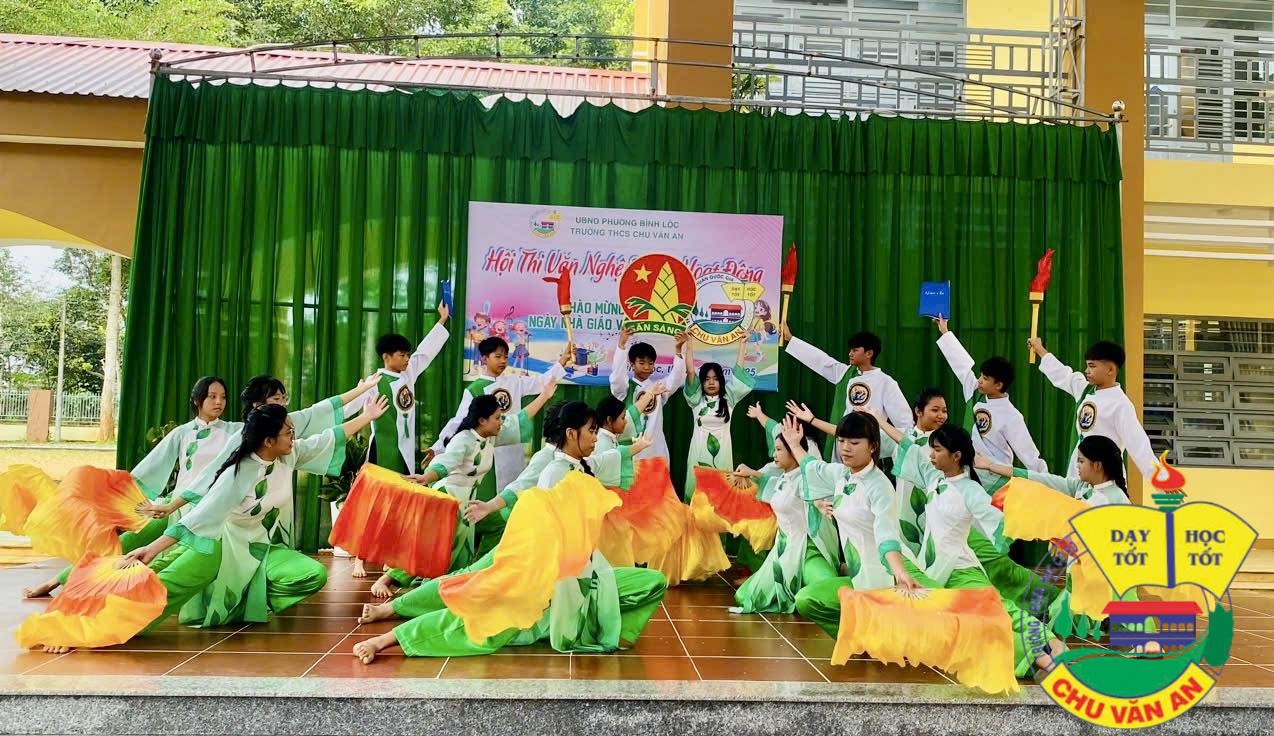 Văn nghệ 20/11<br />
&nbsp;